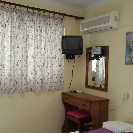 Apartament Ermis Kalamítsi